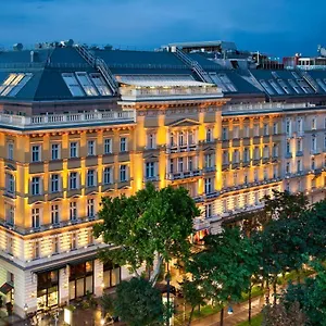 Szálloda Grand