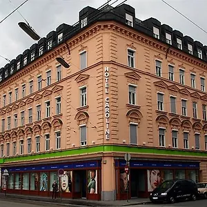 Szálloda Caroline